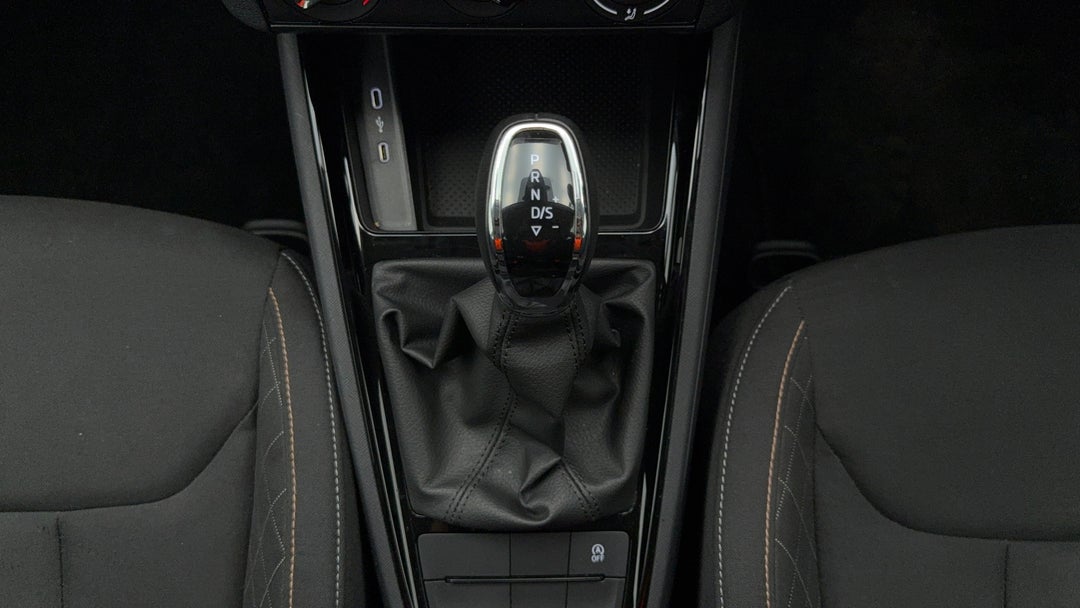 2022 SKODA Scala Ambition 85tsi, Automatic, 11203 km, Gear Lever 