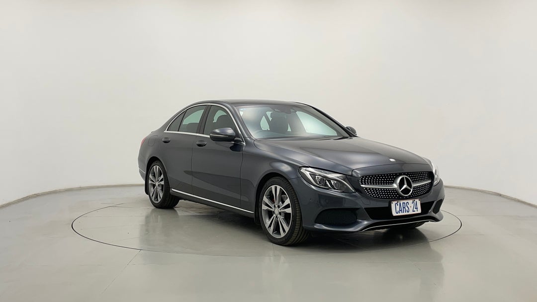 Right Front Diagonal (45- Degree) View