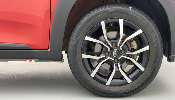 2017 Mahindra KUV 100 NXT K8 6 STR, Petrol, Manual, 16,648 km, Right Front Wheel