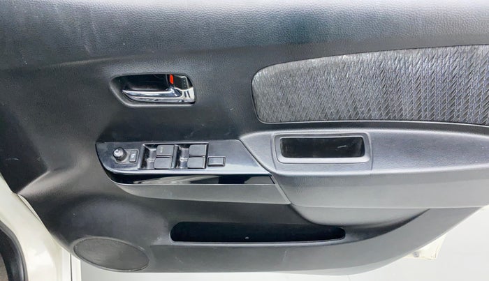 2013 Maruti Wagon R Stingray VXI, Petrol, Manual, 83,077 km, Driver Side Door Panels Control