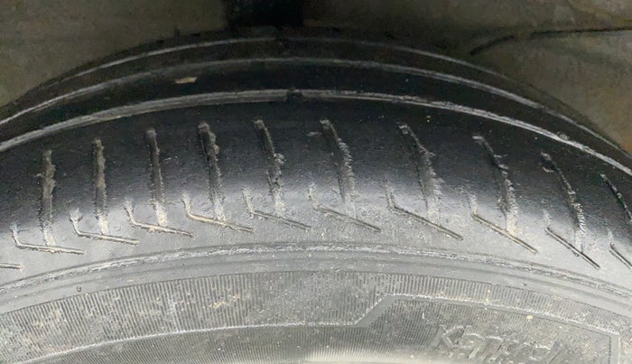 2019 Hyundai NEW SANTRO SPORTZ CNG, CNG, Manual, 68,865 km, Right Rear Tyre Tread