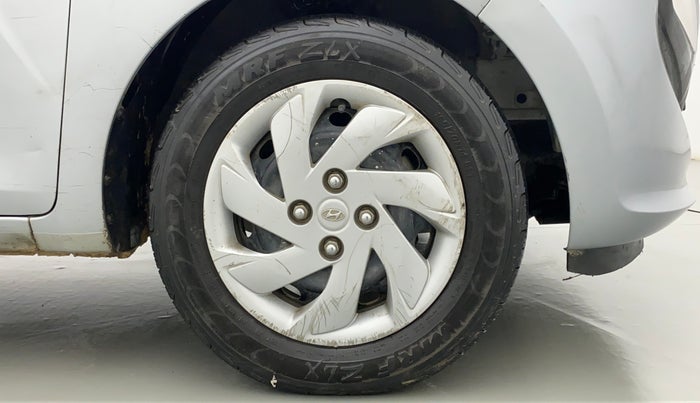 2019 Hyundai NEW SANTRO SPORTZ CNG, CNG, Manual, 68,865 km, Right Front Wheel