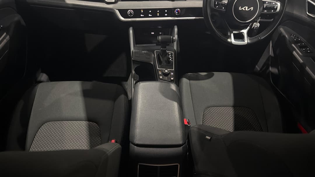 2023 Kia Sportage S (FWD), Automatic, 41971 km, Center Console