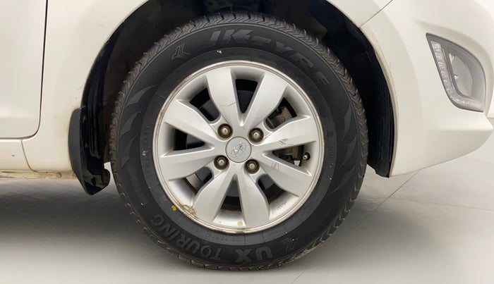 2014 Hyundai i20 SPORTZ 1.2, Petrol, Manual, 44,294 km, Right Front Wheel