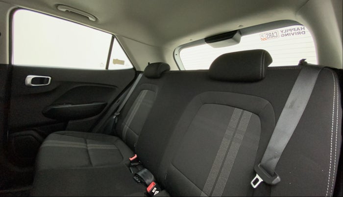 2020 Hyundai VENUE SX 1.0 GDI IMT, Petrol, Manual, 24,854 km, Right Side Rear Door Cabin