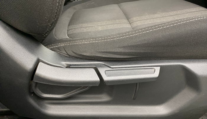 2020 Hyundai VENUE SX 1.0 GDI IMT, Petrol, Manual, 24,854 km, Driver Side Adjustment Panel