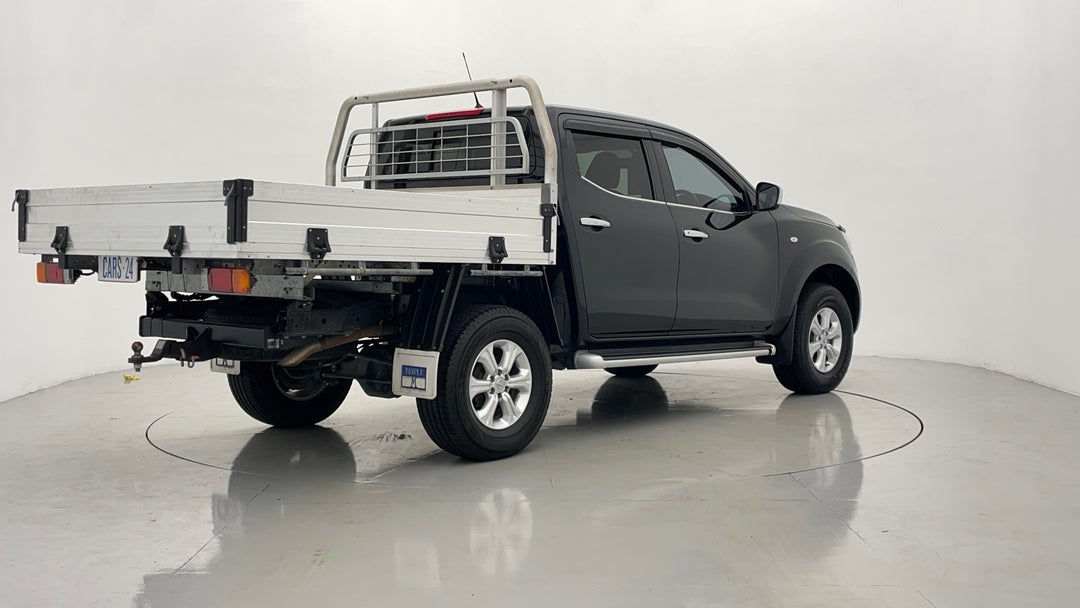 Right Back Diagonal (45- Degree) View