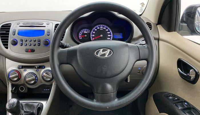 2011 Hyundai i10 SPORTZ 1.2 KAPPA2, Petrol, Manual, 29,509 km, Steering Wheel Close Up