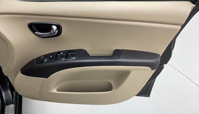 2011 Hyundai i10 SPORTZ 1.2 KAPPA2, Petrol, Manual, 29,509 km, Driver Side Door Panels Control