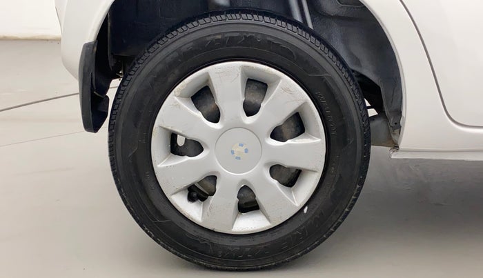 2016 Datsun Redi Go S, Petrol, Manual, 85,550 km, Right Rear Wheel