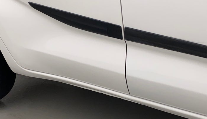 2016 Datsun Redi Go S, Petrol, Manual, 85,550 km, Right running board - Slightly dented