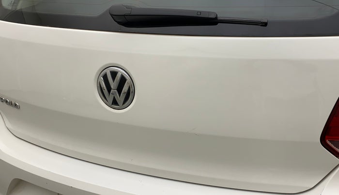 2017 Volkswagen Polo COMFORTLINE 1.2L, Petrol, Manual, 94,382 km, Dicky (Boot door) - Minor scratches