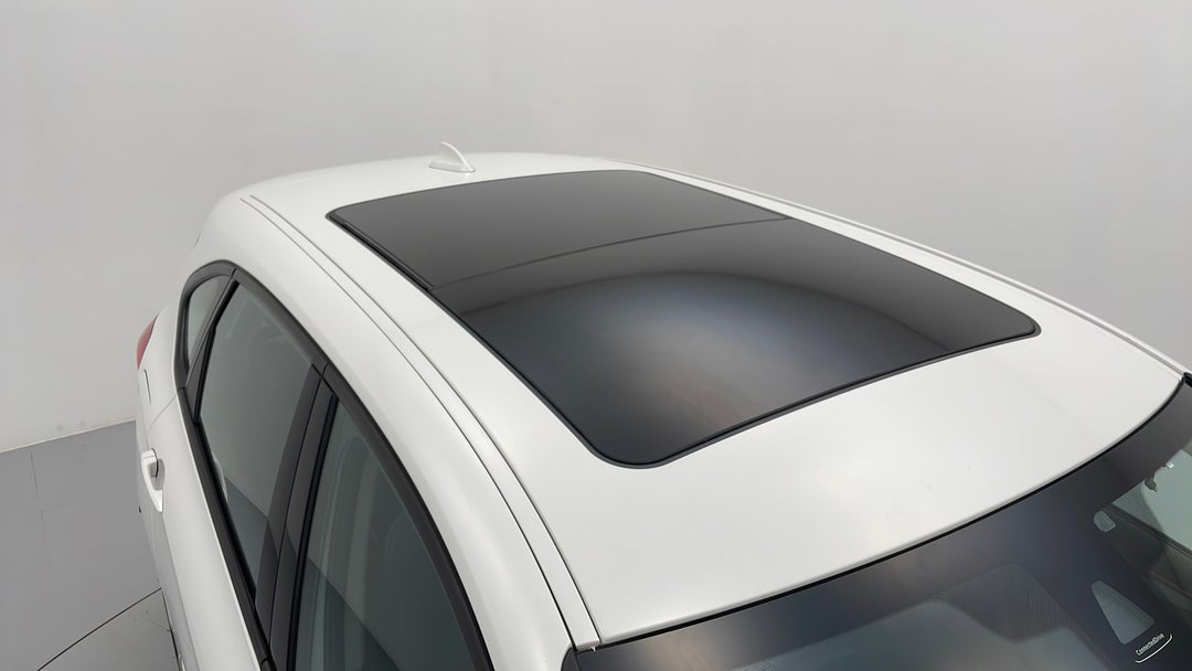 2014 BMW 2 18d Active Tourer Luxury Line, Automatic, 99200 km, Roof/Sunroof View