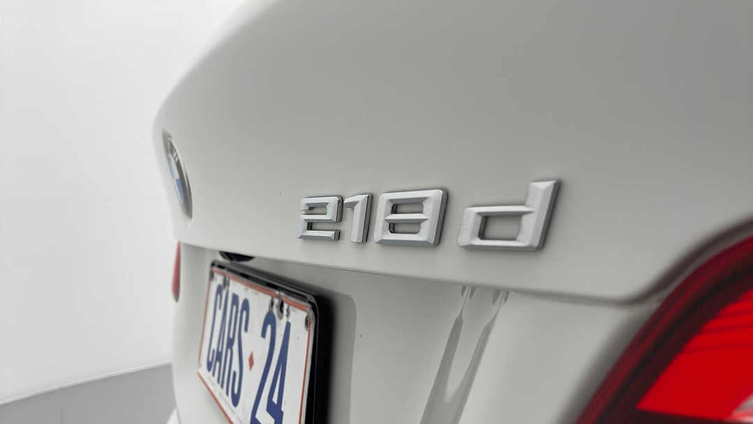 2014 BMW 2 18d Active Tourer Luxury Line, Automatic, 99200 km, Badge (Boot Right Side)