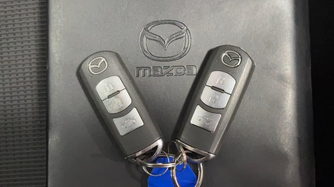 2017 Mazda 3 Neo, Automatic, 75700 km, Key Close-up