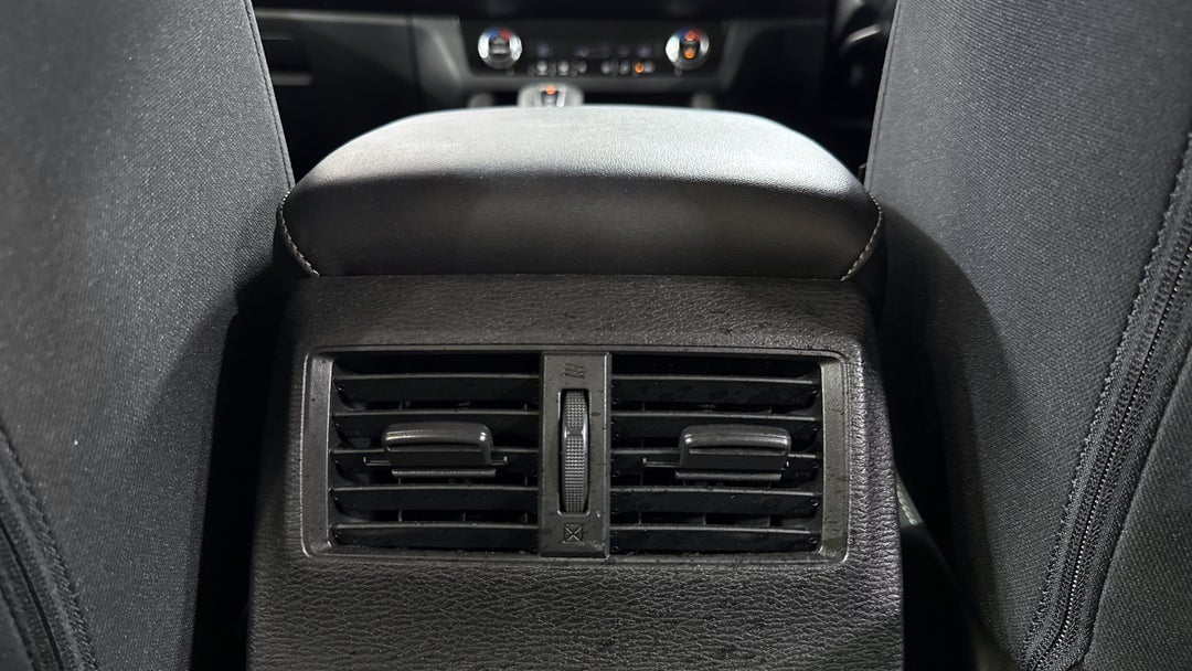 2024 Mitsubishi Outlander Es 7 Seat (2WD), Automatic, 51292 km, Rear A/C Vent