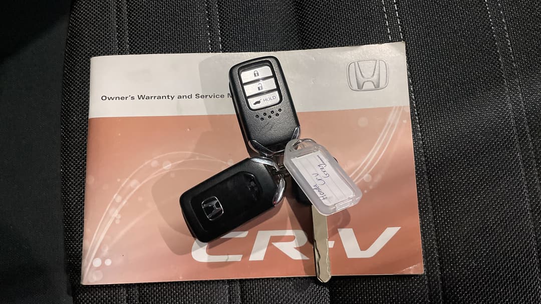 2017 Honda CR-V Vti-s (AWD), Automatic, 48903 km, Key Close-up