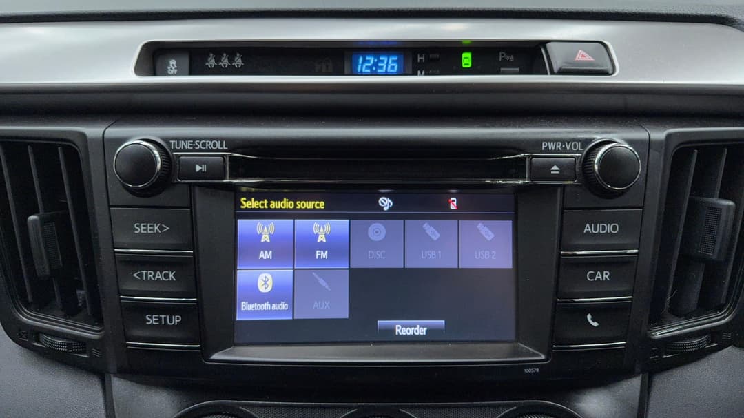 2017 Toyota RAV4 Gx (2WD), Automatic, 161889 km, Infotainment System