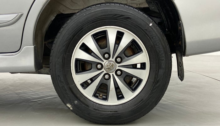 2015 Toyota Innova 2.5 VX 7 STR BS IV, Diesel, Manual, 74,561 km, Left Rear Wheel