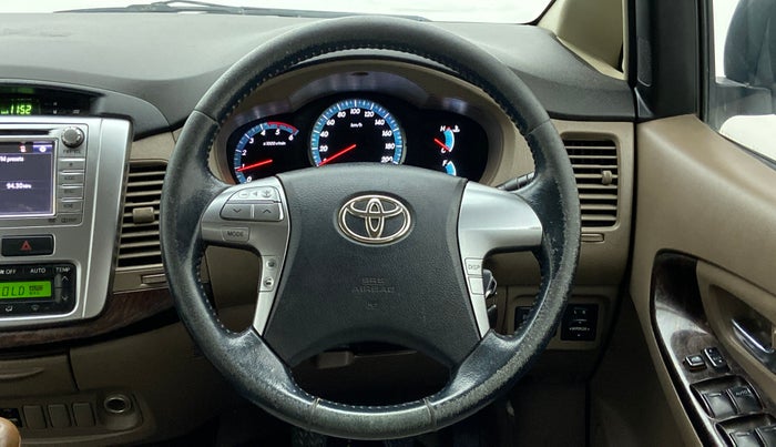 2015 Toyota Innova 2.5 VX 7 STR BS IV, Diesel, Manual, 74,561 km, Steering Wheel Close Up