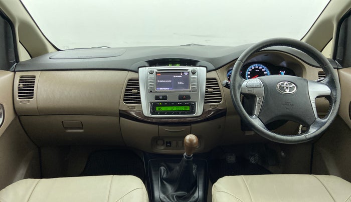 2015 Toyota Innova 2.5 VX 7 STR BS IV, Diesel, Manual, 74,561 km, Dashboard