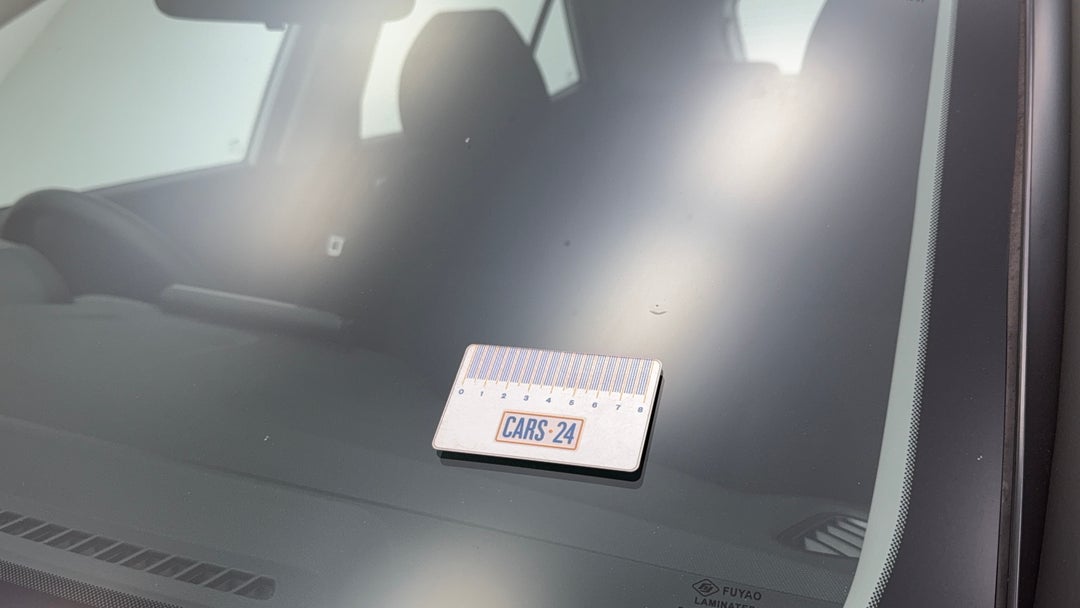 2020 Hyundai Venue Go, Automatic, 62610 km, Windshield Front Chip