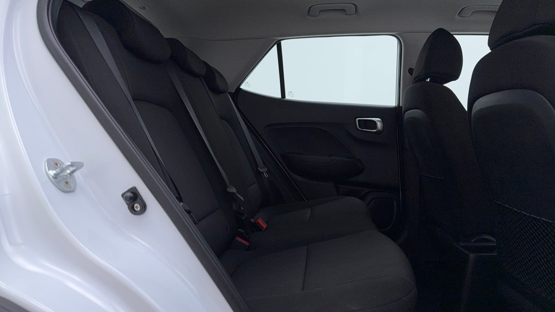 2020 Hyundai Venue Go, Automatic, 62610 km, Right Side Rear Door Cabin View