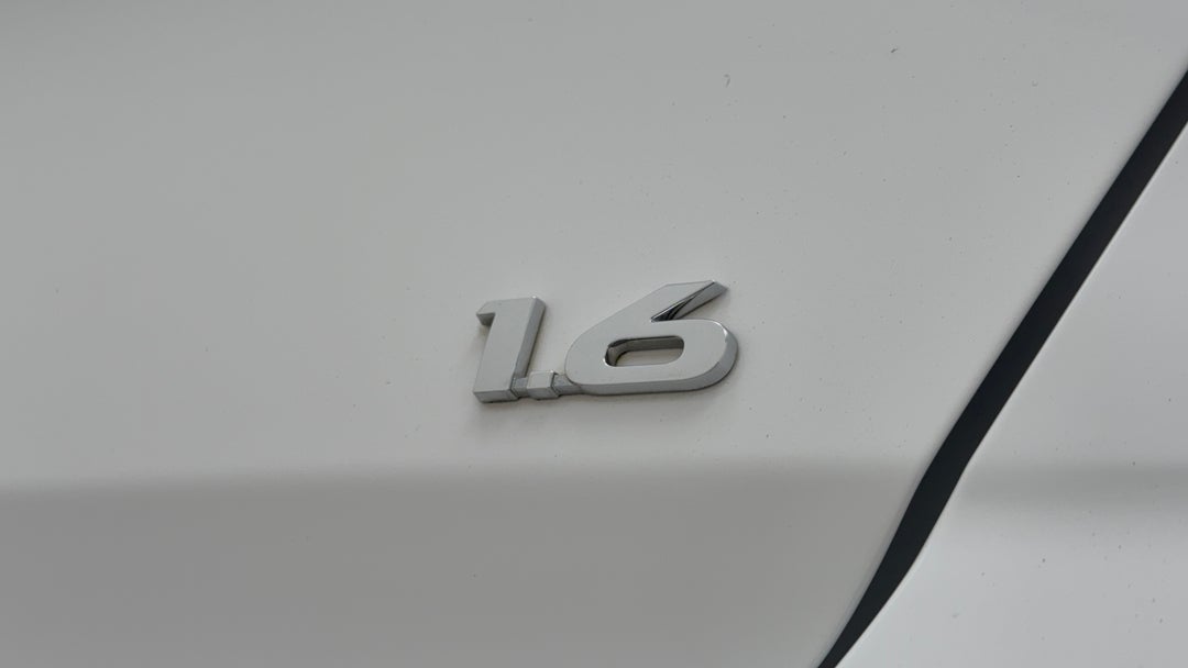 2020 Hyundai Venue Go, Automatic, 62610 km, Badge (Boot Right Side)