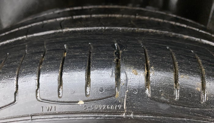 2020 Volkswagen Vento COMFORTLINE 1.0 TSI MT, Petrol, Manual, 65,501 km, Left Rear Tyre Tread