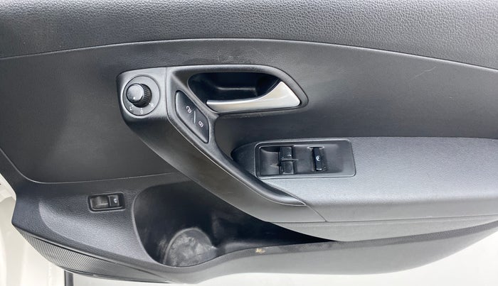 2020 Volkswagen Vento COMFORTLINE 1.0 TSI MT, Petrol, Manual, 65,501 km, Driver Side Door Panels Control