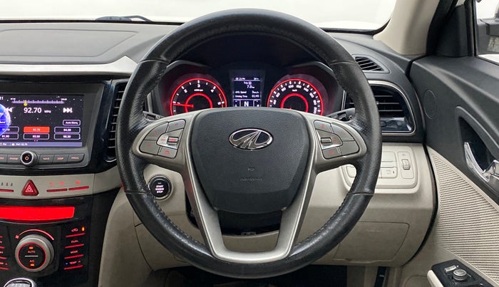 2020 Mahindra XUV300 W8(O), Diesel, Manual, 33,254 km, Steering Wheel Close Up