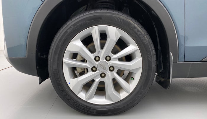 2019 Mahindra XUV300 W8 DIESEL MT, Diesel, Manual, 29,363 km, Left Front Wheel