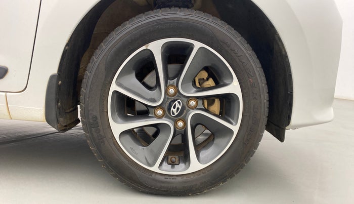 2017 Hyundai Grand i10 ASTA 1.2 VTVT, Petrol, Manual, 26,764 km, Right Front Wheel