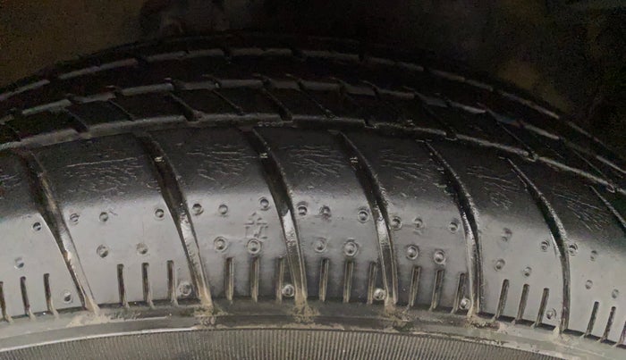 2019 Maruti Celerio ZXI, Petrol, Manual, 9,282 km, Right Front Tyre Tread