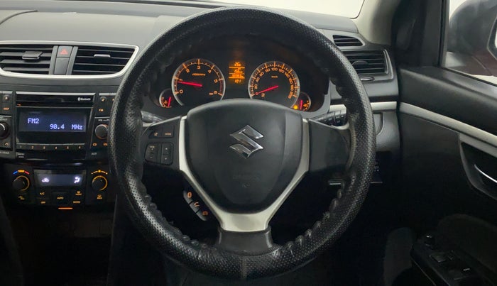 2015 Maruti Swift ZDI, Diesel, Manual, 56,216 km, Steering Wheel Close Up