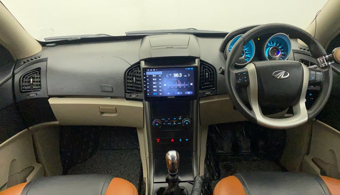 2016 Mahindra XUV500 W6, Diesel, Manual, 91,037 km, Dashboard