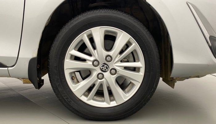 2018 Toyota YARIS V CVT, Petrol, Automatic, 23,280 km, Right Front Wheel