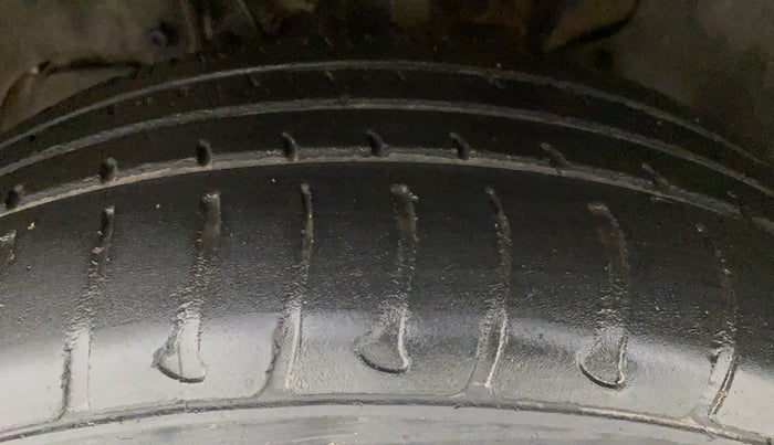 2018 Tata Tiago XZ PETROL, Petrol, Manual, 44,588 km, Left Front Tyre Tread