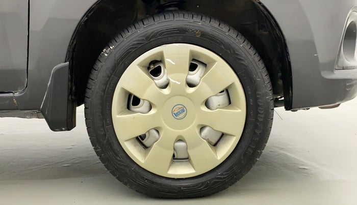 2015 Maruti Alto K10 LXI CNG, CNG, Manual, 47,689 km, Right Front Wheel
