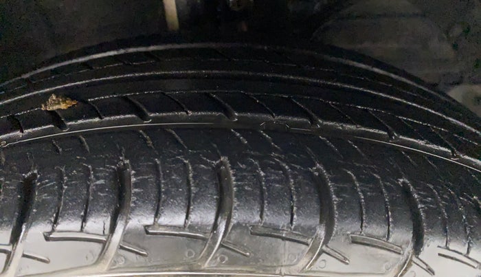 2019 Maruti Baleno DELTA PETROL 1.2, Petrol, Manual, 17,266 km, Right Front Tyre Tread