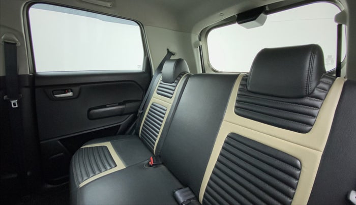 2020 Maruti New Wagon-R VXI 1.0, Petrol, Manual, 16,258 km, Right Side Rear Door Cabin