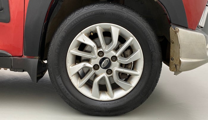 2016 Mahindra Kuv100 K8 D 6 STR, Diesel, Manual, 52,369 km, Right Front Wheel