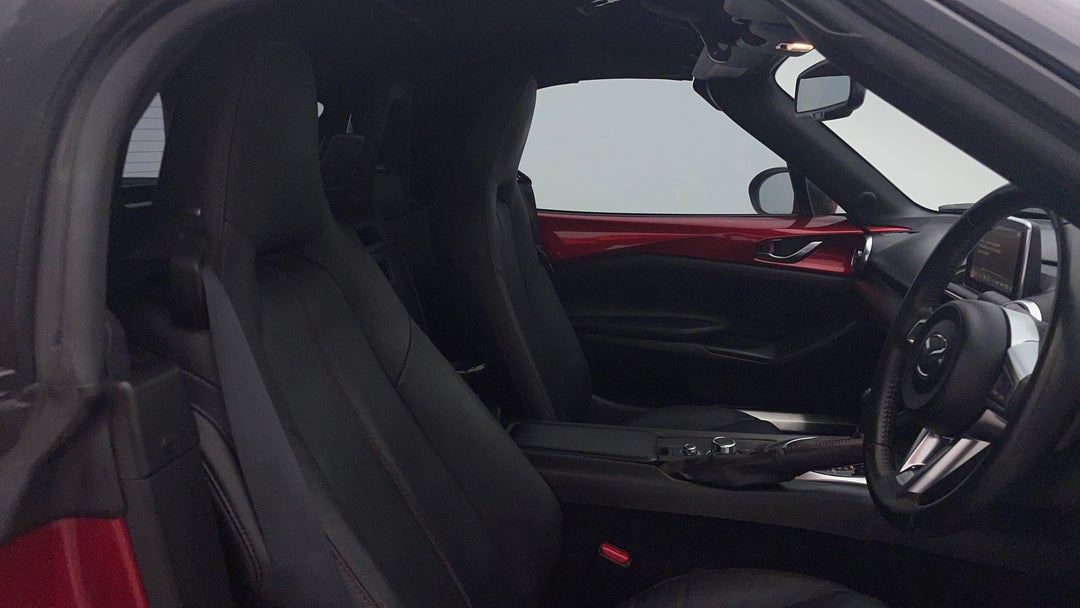 2016 Mazda MX-5 Gt, Automatic, 28743 km, Right Side Front Door Cabin View