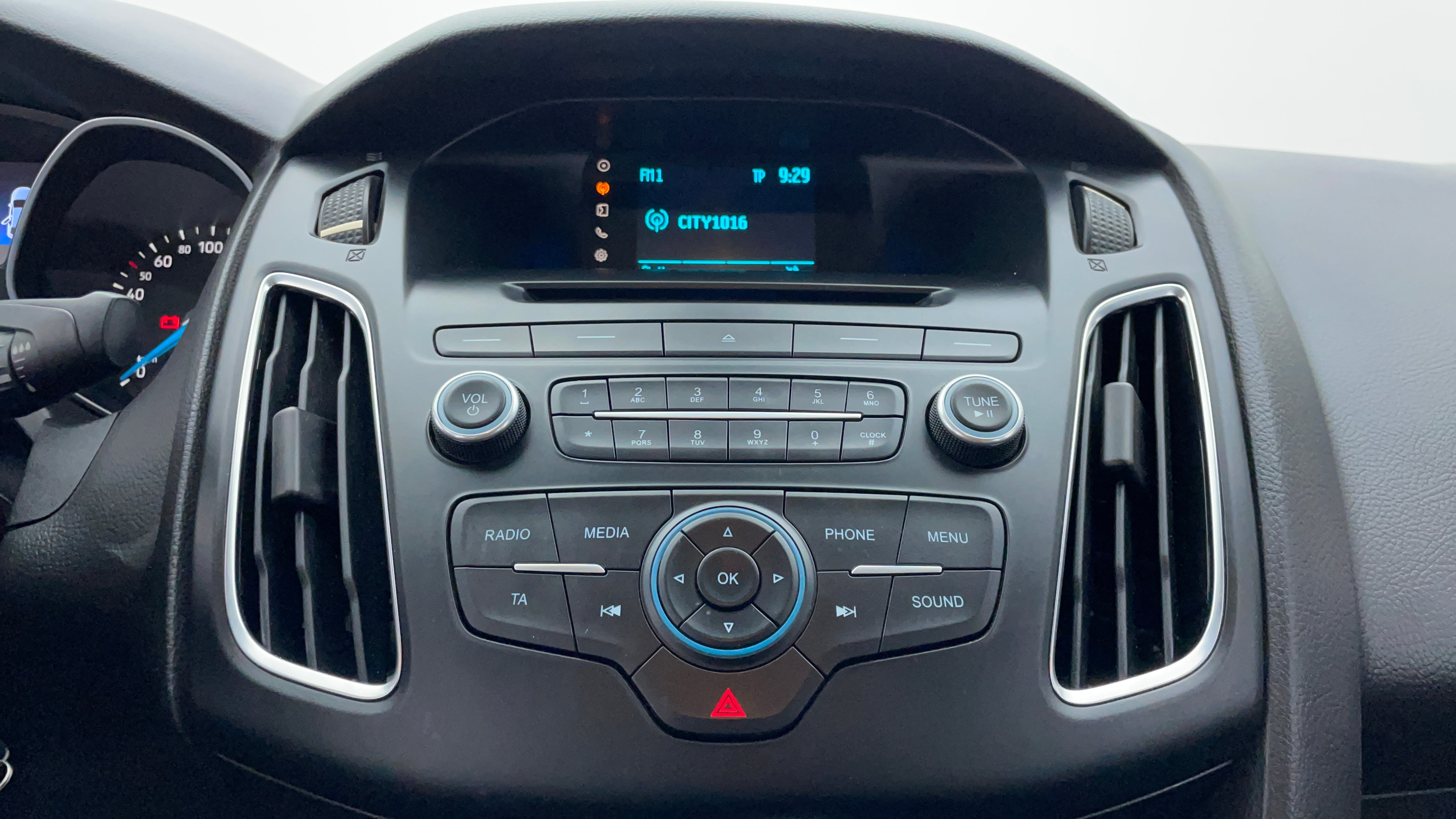 Ford Focus-Infotainment System