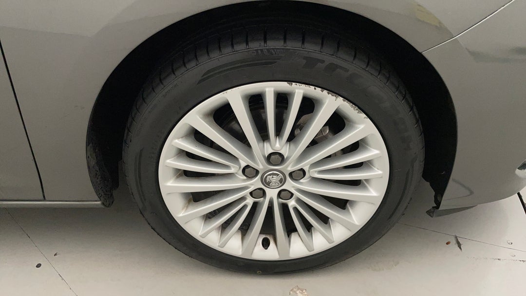 2017 Holden Astra R, Automatic, 58836 km, Right Front Wheel