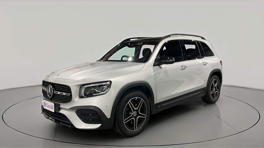2021 Mercedes-benz Glb 200, Automatic, 71441 km, Left Front Diagonal (45- Degree) View