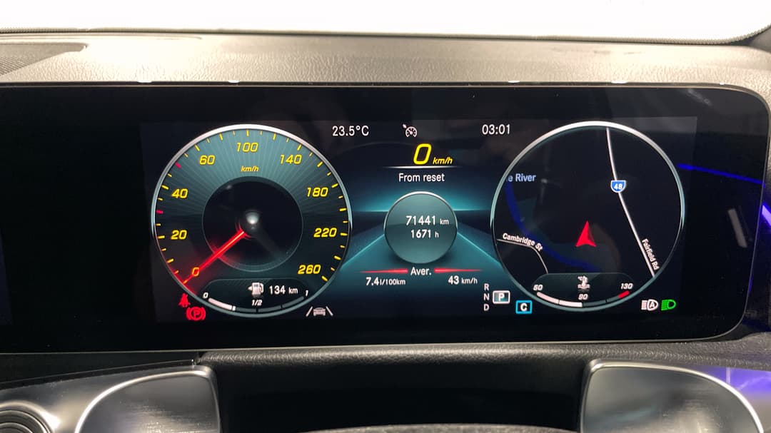 2021 Mercedes-benz Glb 200, Automatic, 71441 km, Odometer View
