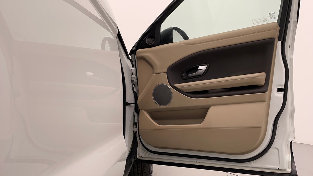 2015 Range Rover Evoque Td4 150 Se, Automatic, 150386 km, Speaker View