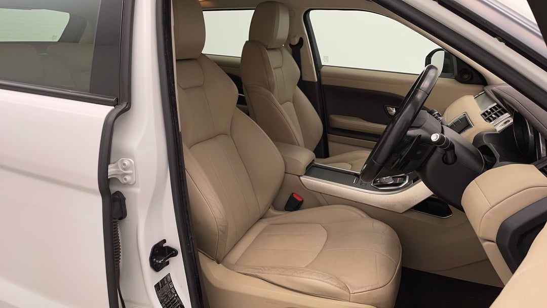 2015 Range Rover Evoque Td4 150 Se, Automatic, 150386 km, Right Side Front Door Cabin View