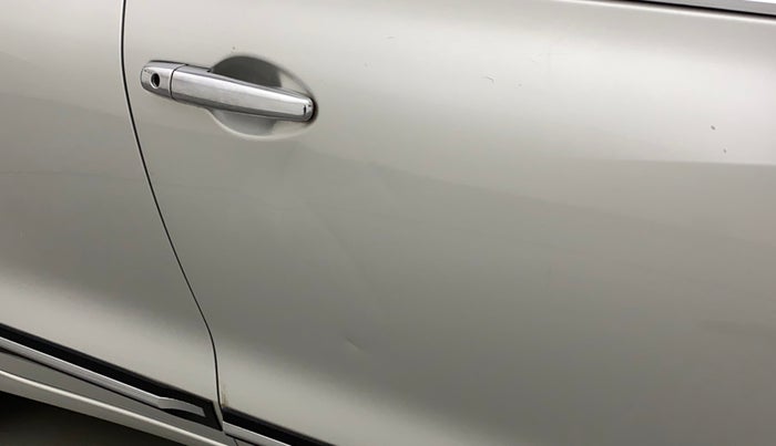 2020 Maruti Swift VXI AMT, Petrol, Automatic, 44,709 km, Driver-side door - Minor scratches